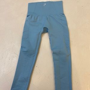 Gym shark leggings